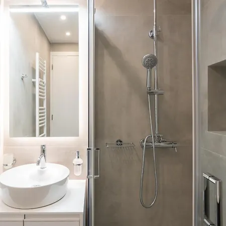 Luxury Next To The National Museum Athens