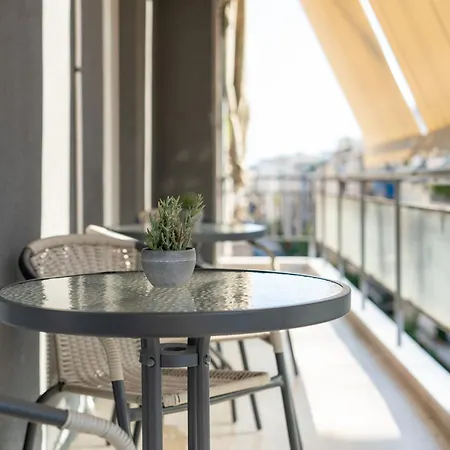 Apartment Luxury Next To The National Museum